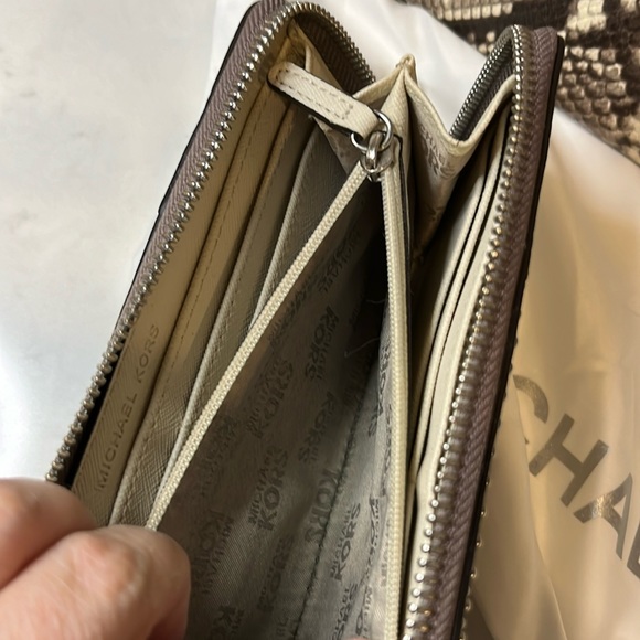 Michael Kors BUNDLE- Hamilton Python Tote Bag, Matching Wallet & NWT Dust bag - Picture 12 of 16